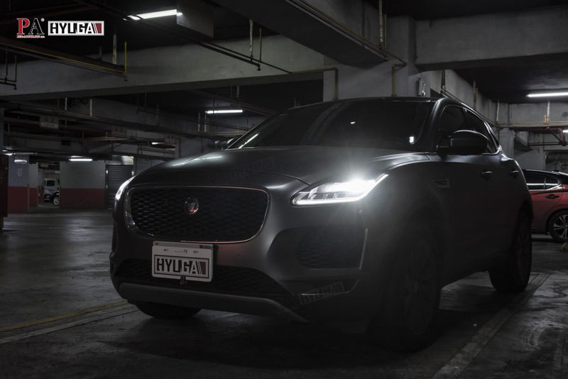 Jaguar E-Pace | LED footwell ambient Light